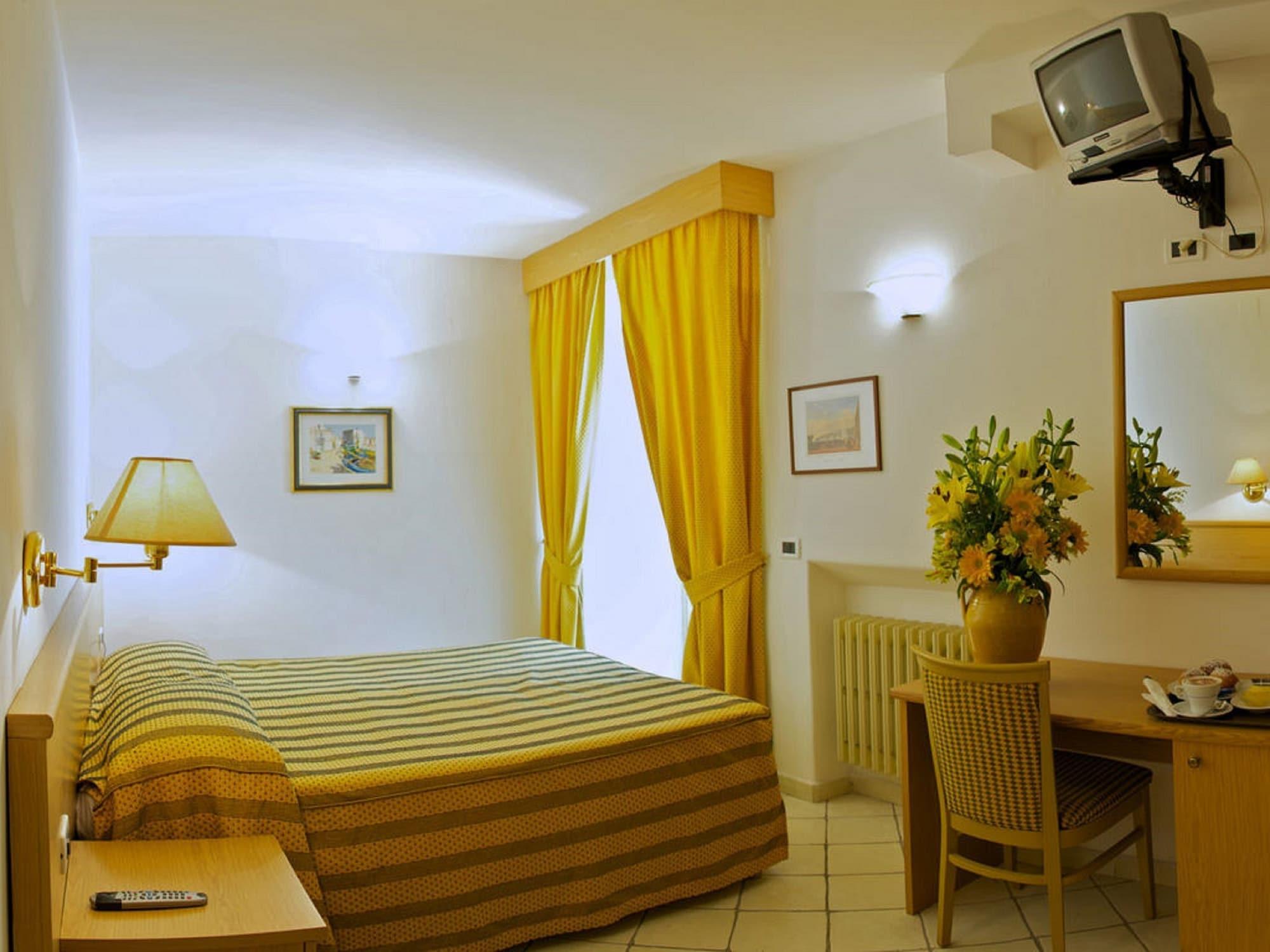 Hotel La Luna Ischia Exterior foto