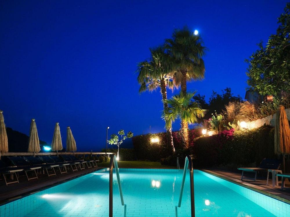 Hotel La Luna Ischia Exterior foto